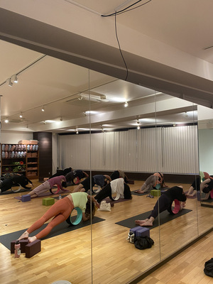 YOGAwheelNoa.JPG