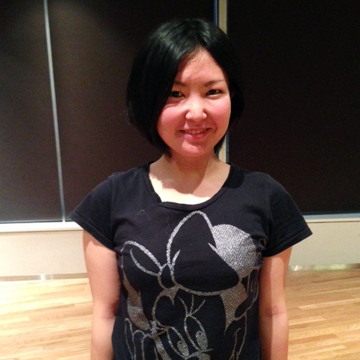 依存性があります!! もうすっかりハマりました!! ヨガ楽しいー!!